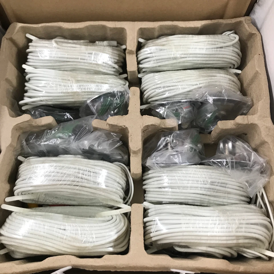 Lot Of 8 Q-See QD28414 Day & Night Color CCD Cameras with Accessories New In Box - Image 2 of 4