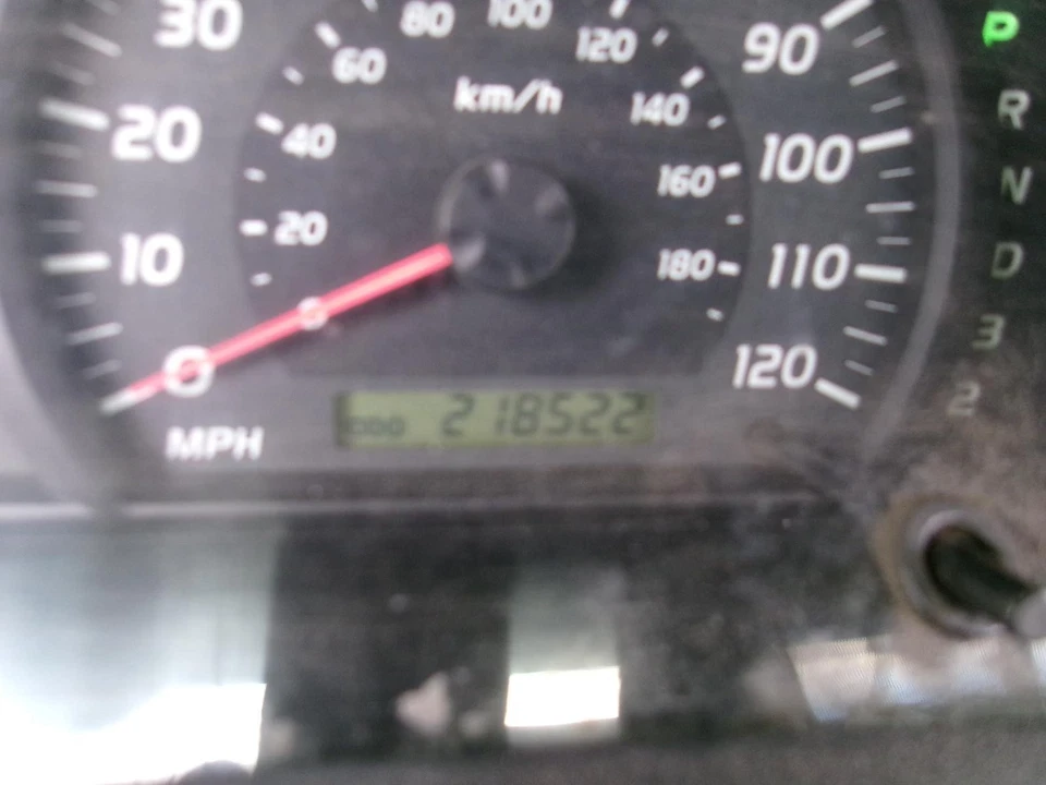 Used Air Cleaner Assembly fits: 2006 Toyota Tundra 8 cylinder Grade A - Image 2 of 4