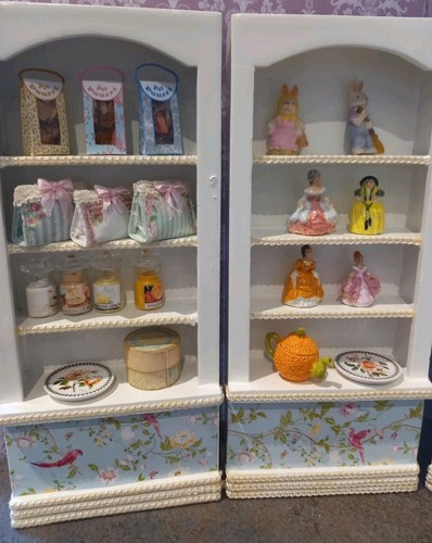 12th scale Dolls House Gift Shop Displays. - Picture 5 of 13