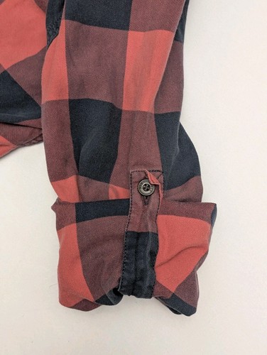 Hollister Flannel Shirt Mens M Red Black Checkerboard 100% Cotton Roll Up Sleeve - Foto 4 di 8