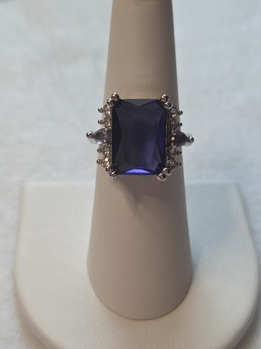 Eleganter Cocktailring aus simuliertem Tansanit & Diamant Größe 6,75 - Bild 2 von 9