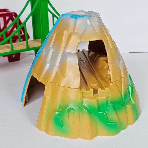 Imaginarium Train Set Bridges Mountain with 6 Piece Magnetic Trains Thomas 1581 - Picture 8 of 13
