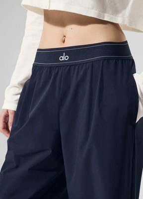 Alo Yoga Suit Up Trouser Navy | Size L, Quick-Dry, Loose-Fit Pants