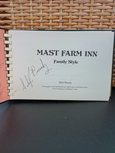 Mast Farm Inn Family Style Cookbook SIGNED First Printing 1990 North Carolina! - Picture 2 of 13