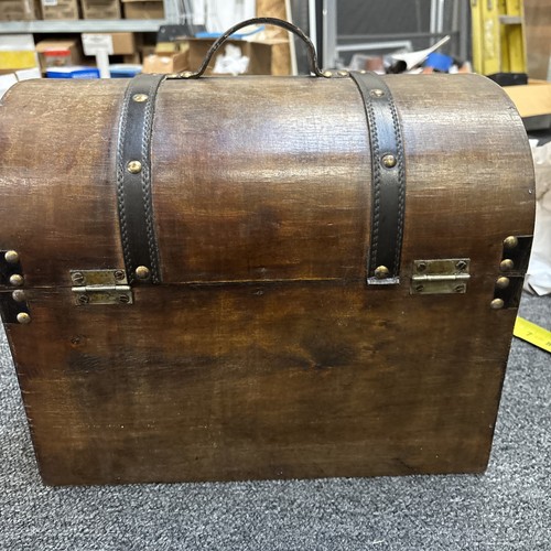 Holz & Leder Andenken Box 14” x 11 1/2” x 10 - Bild 4 von 9