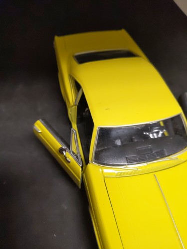 Welly 1963 Chevrolet Impala 1:26 & 1965 Impala SS No Box - Picture 5 of 8