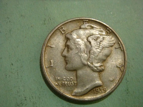 1939 P  Mercury Dime - XF/AU cond  , actual coin in photo