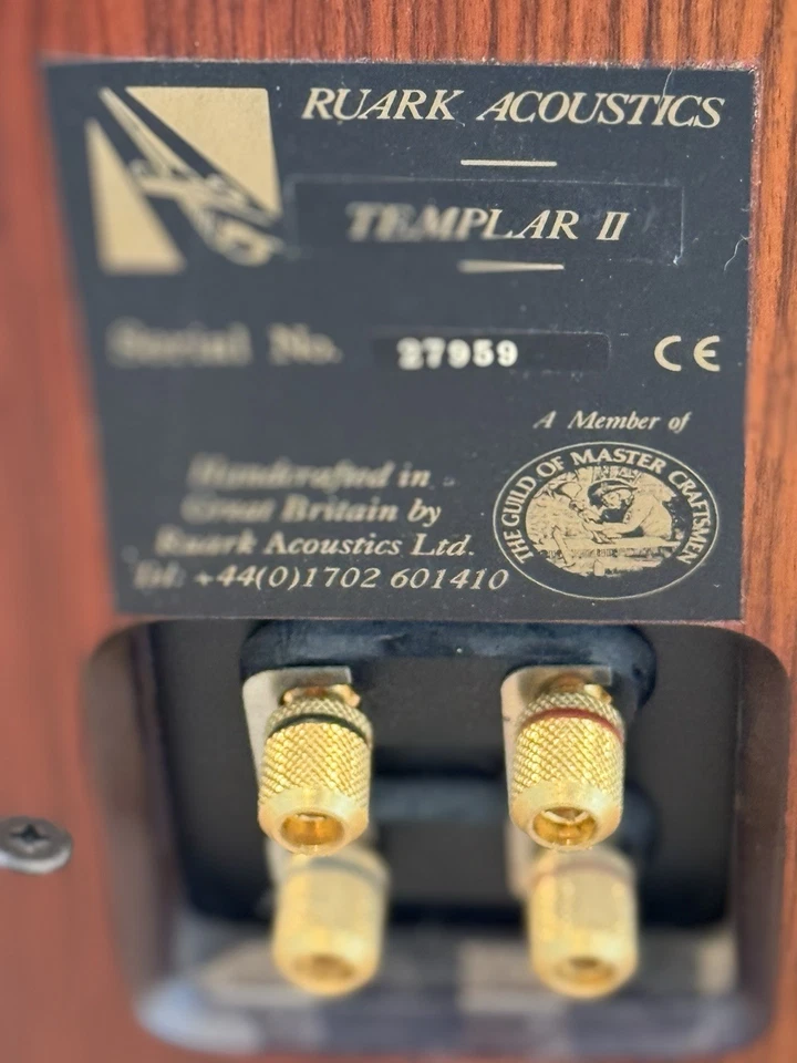 Rouark Templar II Floor Standing Speakers Rosewood Finish with point stands - Image 3 of 4