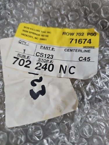 Juego de 4 tapas centrales de rueda Center Line CS-123 8 3/16" - Imagen 7 de 7