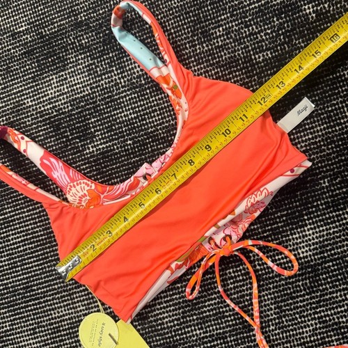 (TOP) Maaji Floral Groove Dazzle Reversible Bikini Top. NWT. Size Medium. - Picture 10 of 11