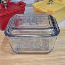 Vintage Anchor Hocking Fire-King Philbe Blue Refrigerator Dish w/ Lid 4.75"