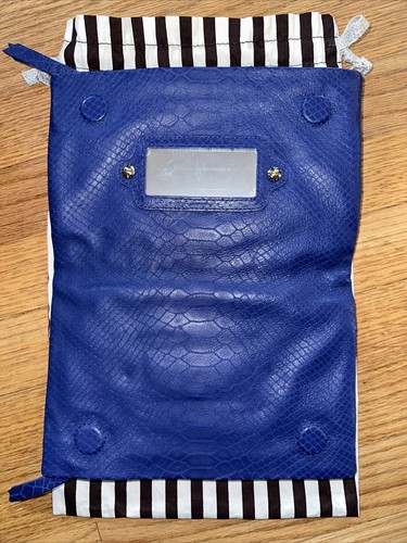 NWT HENRI BENDEL STRAIGHT UP CLUTCH BLUE SNAKE W/DUST BAG NWT - Picture 4 of 15