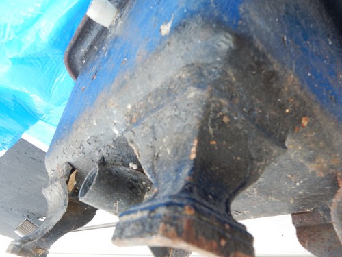 Claw Foot Foot Tub-------Antique, Rare Find - Picture 7 of 8