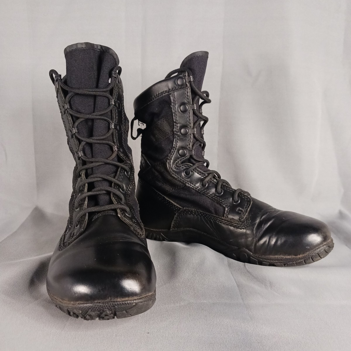 mini mil boots black