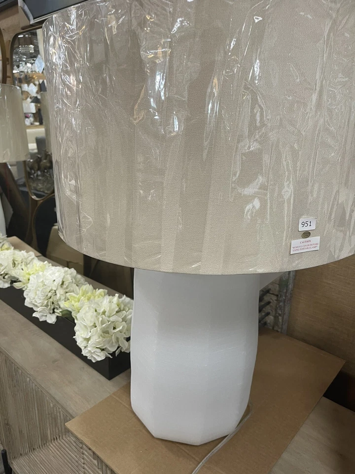 Артериоры ручной выдувки симметричное стекло в белый вручную травленая отделка Frio лампа - Изображение 3 из 4