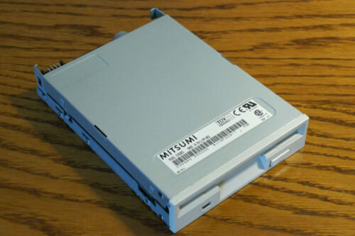 Neuwertig: Mitsumi Floppy Laufwerk 1,44MB 3,5" intern Diskettenlaufwerk - Bild 1 von 6