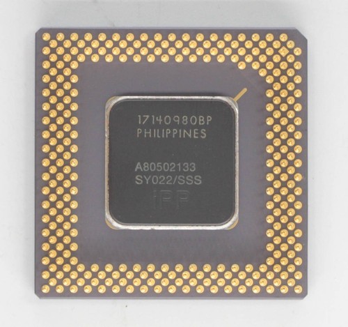 Socket 7 Processor CPU - Intel Pentium 133 - 133MHz - SY022 - TESTED - Picture 2 of 2