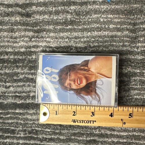 Taylor Swift 1989 Limited Aquamarine Green Yellow Cassette Taylor’s Version Tape - Picture 8 of 9