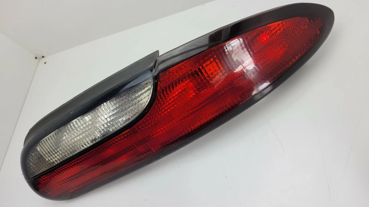 1997 Chevy Camaro Passenger Side Rear Tail light Assembly