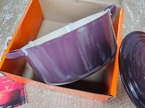 Le Creuset Cocotte 24 cm 9,5 Zoll 4,5 qt Feige Lila Silber Knopf Gusseisen Dutch Oven - Bild 8 von 9