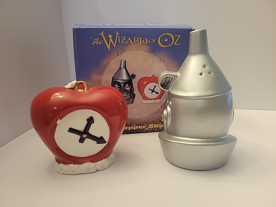 Wizard Of Oz Warner Bros TIN MAN AND HEART Salt & Pepper Shakers eBay