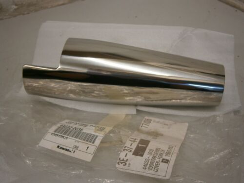 Kawasaki VN900 Classic 2011 Fork Cover LHS 9/20 - Picture 2 of 7