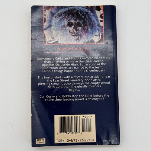 Fear Street Cheerleaders: The First Evil R.L. Stine 1992, Paperback VTG Horror - Picture 2 of 4