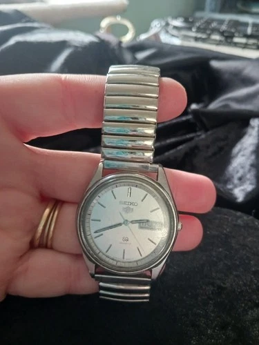 Seiko Men's Vintage Quartz Watch Silver Tone 150589