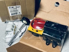 NEW EATON P5-160/V/SVB MAIN SWITCH with Handle 3 Pole 160 Amp Moeller 280928