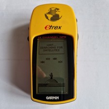 Garmin eTrex 12 Channel Handheld GPS Navigator with Case – Fully Working Outdoor