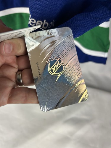 Vancouver CANUCKS Officially Licensed Reebok Authentic NHL Jersey Size XL - Picture 10 of 11