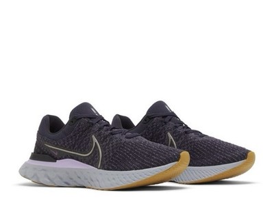 Woman s 2022 Nike React Infinity Run Flyknit 3 'Cave Purple Cool Grey' Size 8.5