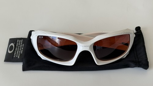 Occhiali da sole Oakley Pit Boss bianchi A-2057 lenti polarizzate marrone rosso RARI - Foto 2 di 17