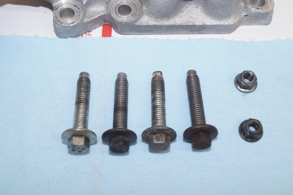 97-03 Ford F-150 5.4 2v Oil Filter Housing F75E-6B894-DB OEM 4.6L 2V Expedition - Image 2 of 4