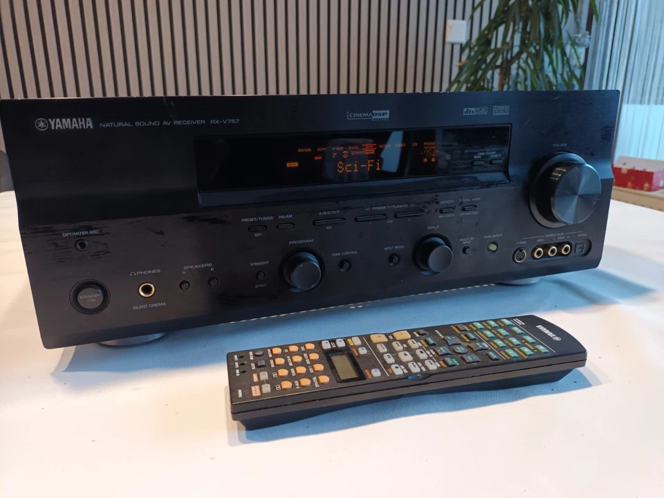 Yamaha RX-V 757 AV-Receiver, Dolby 7.1, Schwarz - Bild 2 von 4