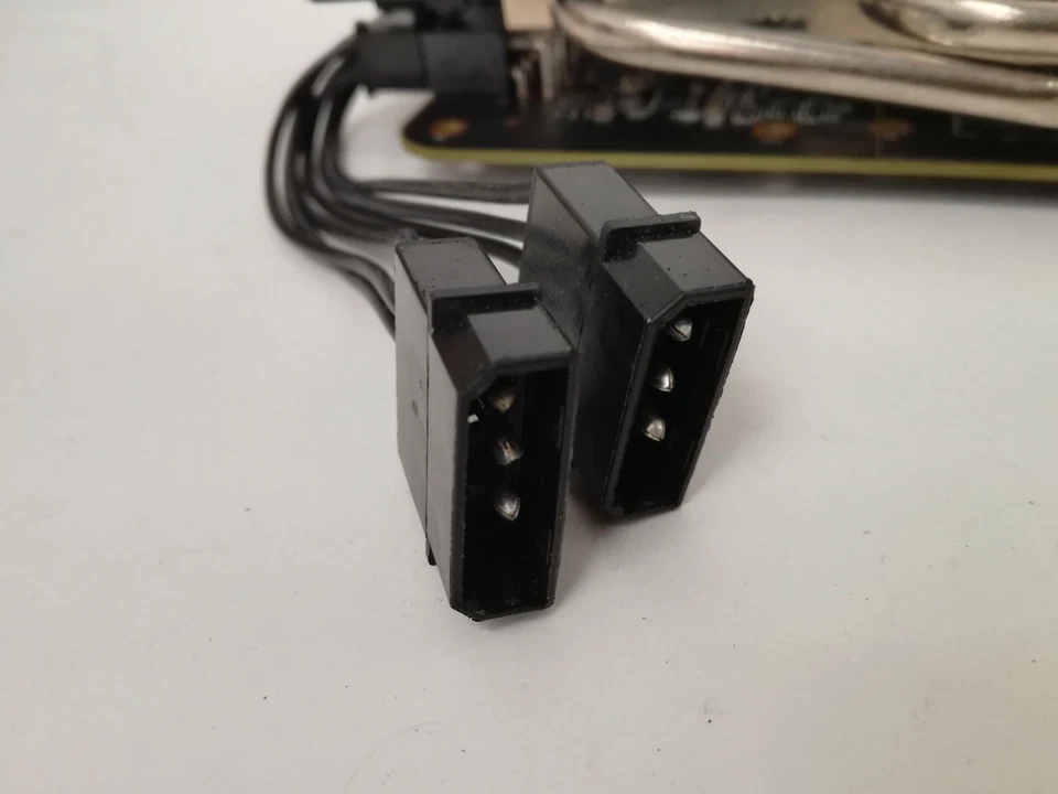 XFX AMD Radeon R9 380X 4GB GDDR5 Graphics Card Dual Fan HDMI DVI DP - Image 4 of 4