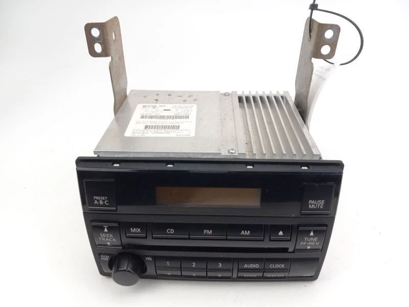 2005 - 2006 NISSAN ALTIMA RADIO RECEIVER AM-FM - Image 3 of 4