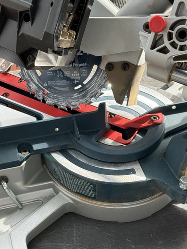 Bosch GCM18V-07SN 7-1/4” Cordless Slide Miter Saw 18V Brushless Tool Only - Imagen 10 de 10