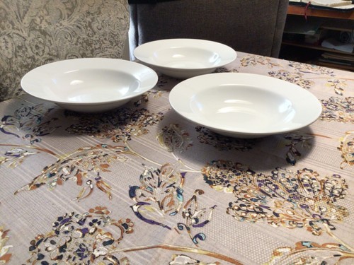 HOME Set of 3 White Porcelain 10” Rimmed Pasta Soup Bowls NWT! #BxOO-3 - Picture 12 of 12