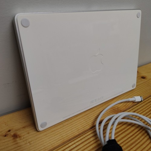 Apple Magic Wireless Trackpad (A1535) - Tested and Works - Picture 4 of 11