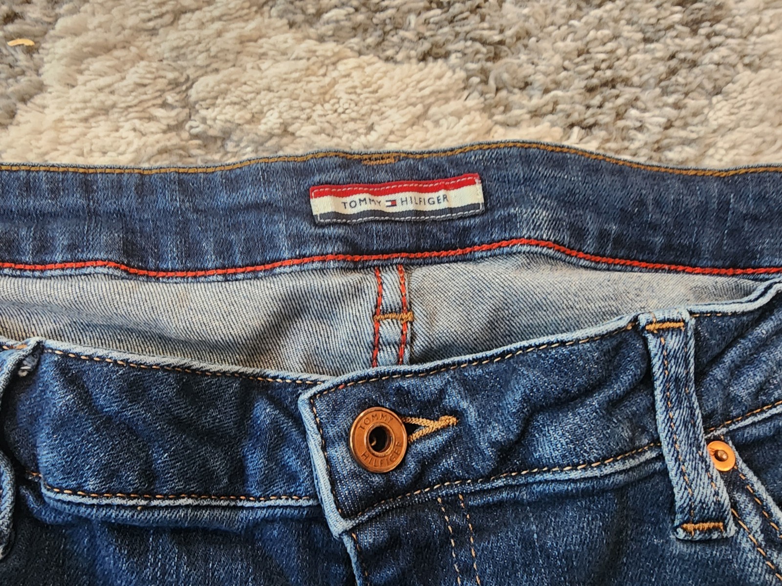 Picture 4 of 8