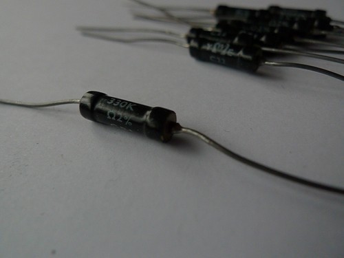 Resistor Welwyn C22 Panclimatic Carbon on Ceramic 0.5W - Picture 113 of 172