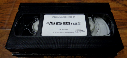 MAN WHO WASNT THERE SCREENER VHS (USA 2002) VGC TESTED COEN BROS GANDOLFINI - Picture 2 of 3