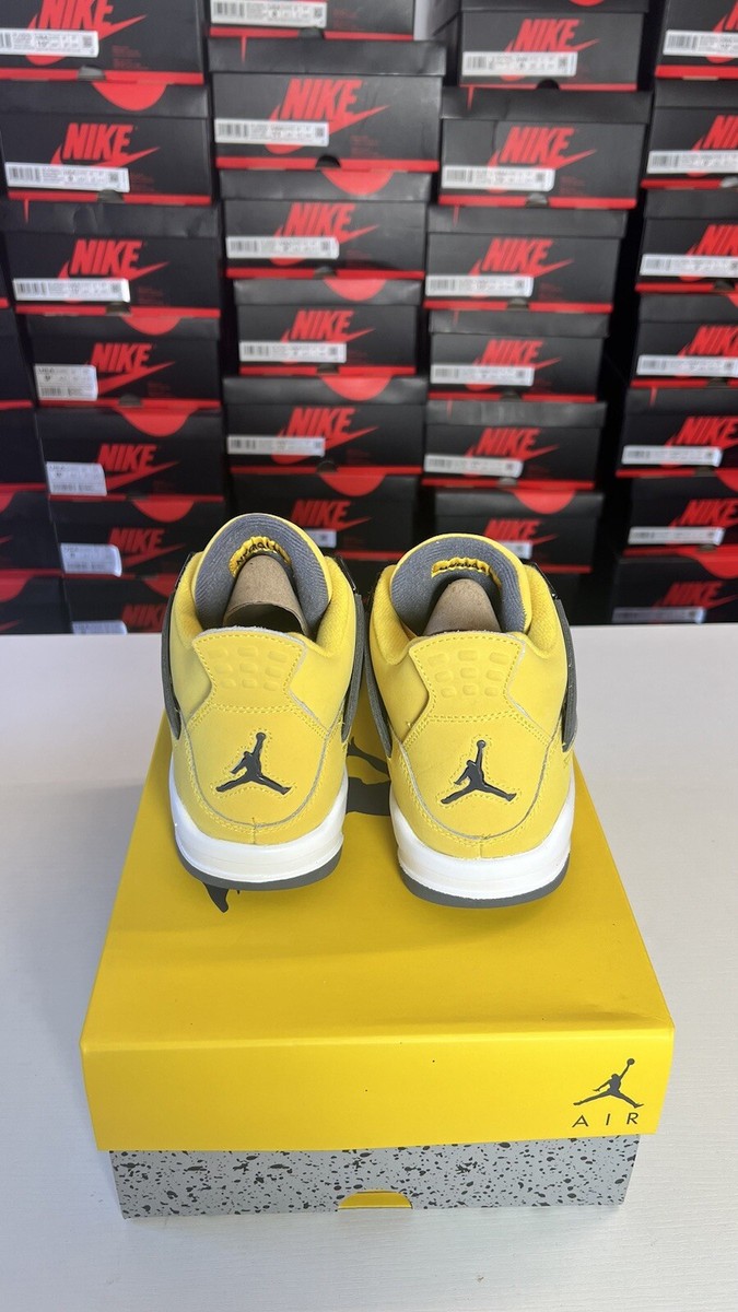 Lightning　4冊 Jordan 4 Retro Lightning (Special Box) Men's - (Special Box