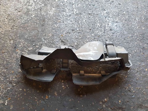 Renault Scenic MK4 2016-2022 Front Bumper AIR Duct Plastic - Picture 1 of 3