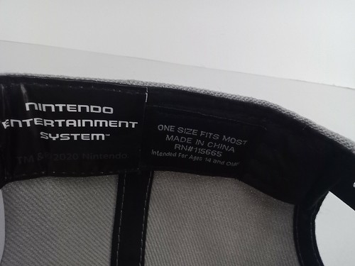 Nueva Gorra Controladora Nintendo Snapback Hat Bioworld OSFM Rojo/Gris/Negro con Etiquetas - Imagen 7 de 8