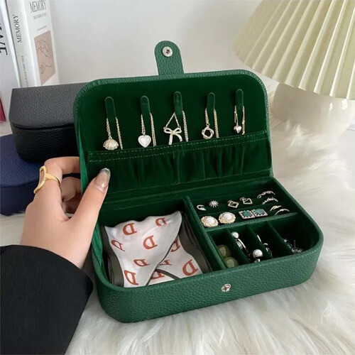 Portable PU Leather Travel Jewelry Organizer Box Storage Case - Picture 9 of 15