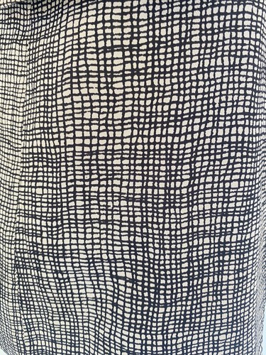 Vestido Future Classics Arte de Seda para Usar Negro y Gris Claro Patrón Blazer 8/10 - Imagen 3 de 5