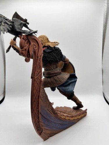 Assassins Creed Valhalla Collector's Edition Eivor Statue Figure - Picture 4 of 7