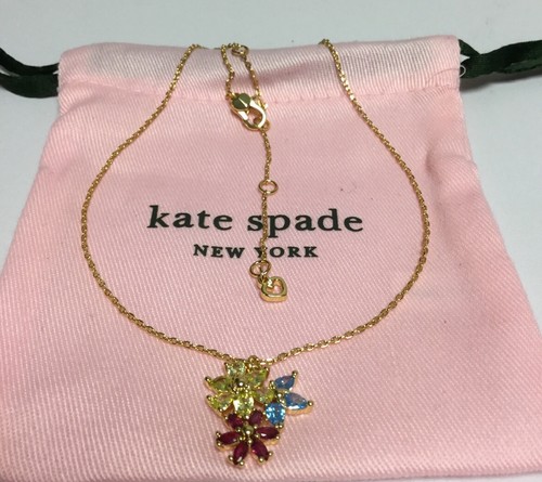 Collana con ciondolo a grappolo Kate Spade New York prima fioritura nuova - Foto 3 di 12